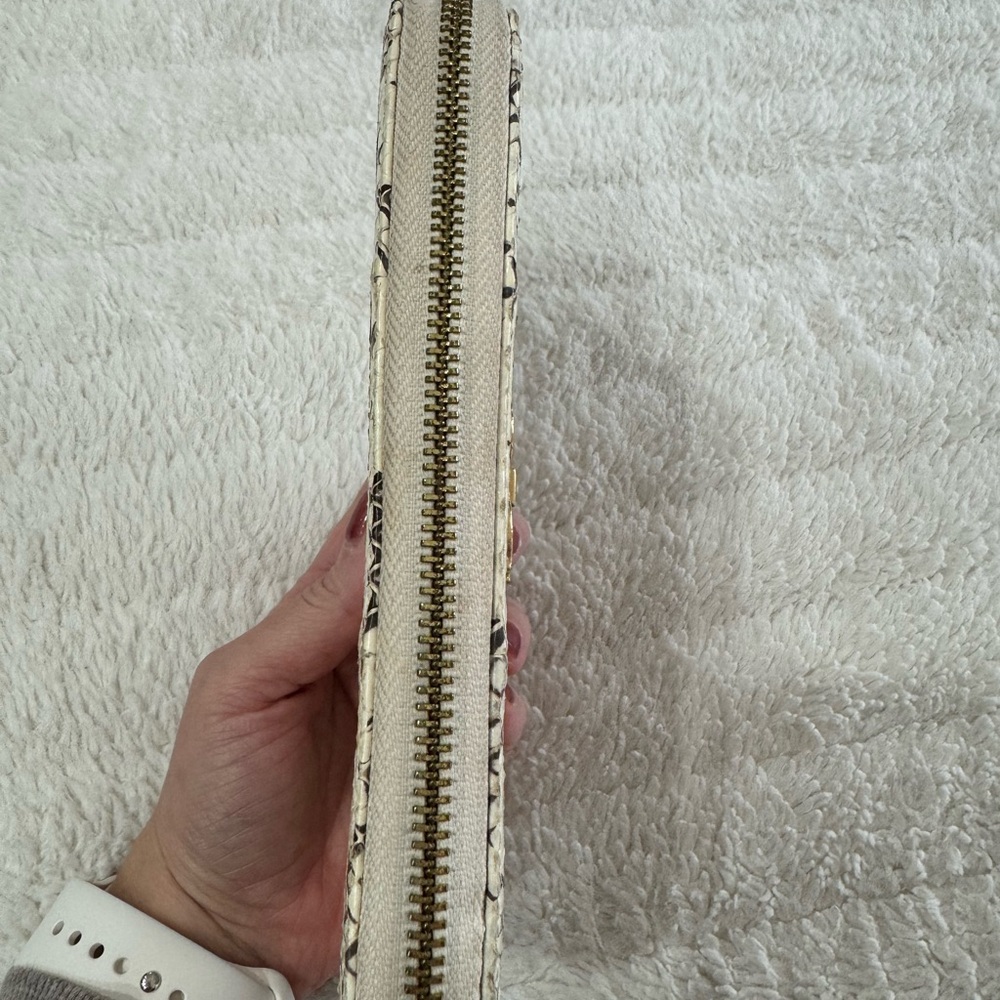 C Wonder Snakeskin Wallet - Picture 6 of 13